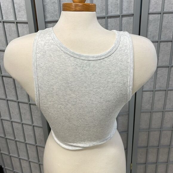 Harlow Women's, Grey, Size Small Sleeveless Crop Top Shirt Ribbed Scoop Neck - Picture 4 of 7
